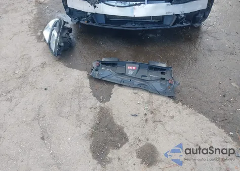 2011 Mercedes-Benz E 350 4Matic из США, поврежденный, VIN WDDHF8HB6BA301087